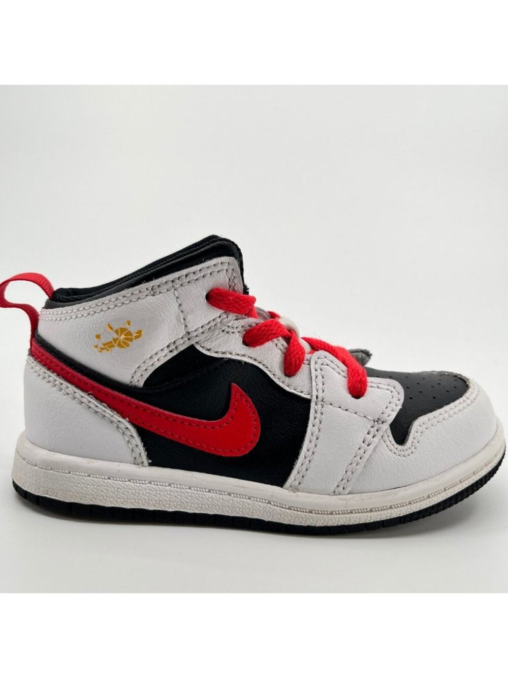 Nike Air Jordan 1 Mid Boys Size 9C White Red Black Basketball Shoes Sneakers